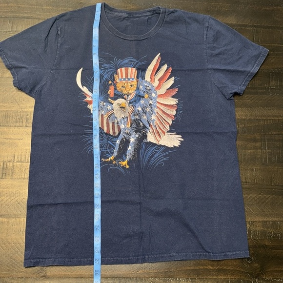Vintage Short Sleeve Patriotic Graphic T-Shirt with Cat and Eagle - Picture 9 of 11